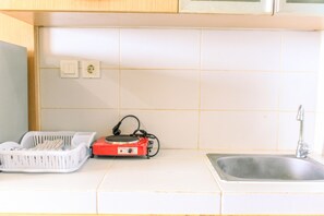 1 bedroom, free WiFi, bed sheets - Luxury Studio Apartment At Scientia Residence (Gading Serpong)