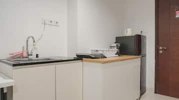 Kamar | Dapur pribadi | Lemari es, kompor, dan peralatan masak/sendok-piring