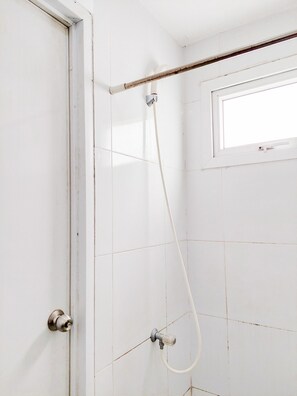 Quarto | Banheiro | Chuveiro, toalhas de banho