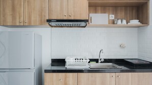 Unclassified image, 3 of 18, button - Fancy And Nice Studio At Casa De Parco Apartment (Pagedangan)