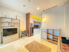 Room | 1 bedroom, free WiFi, bed sheets - Pleasant 1Br Deluxe At Dago Suites Apartment Near Itb (Bandung)