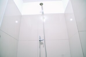 Zimmer | Badezimmer | Dusche, Handtücher
