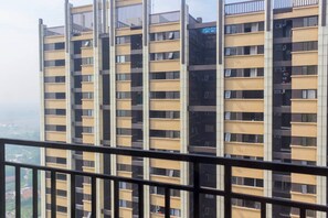 Room | Balcony view - Luxurious 2Br At Meikarta Apartment (Cikarang)