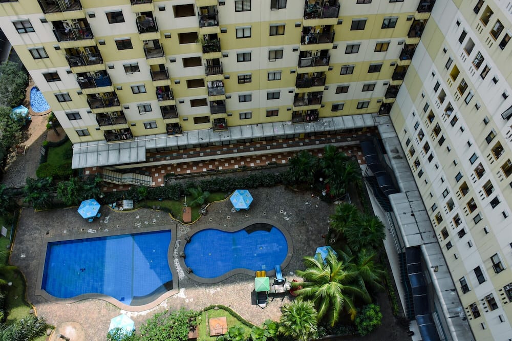 Comfort Living And Strategic Studio At Kebagusan City Apartment