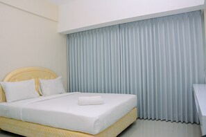 Room - Comfy With Modern Style Springlake Summarecon Studio Apartment (Bekasi)