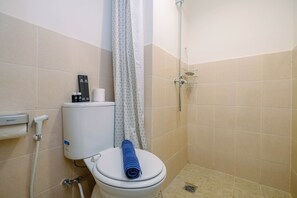 Room | Bathroom | Shower, towels