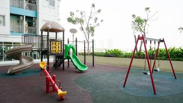Children’s play area – outdoor