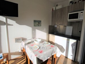 Fridge, microwave, dishwasher - Avoriaz - Cozy studio, 4 people, wifi included (Avoriaz)