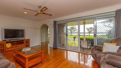 Wayila - Riverfront - Pet Friendly