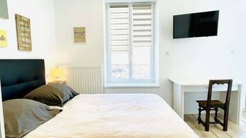 1 bedroom, iron/ironing board, free WiFi, bed sheets