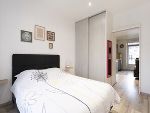 1 bedroom, iron/ironing board, free WiFi, bed sheets