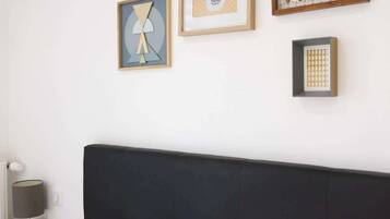 1 dormitorio, tabla de planchar con plancha, wifi gratis y ropa de cama