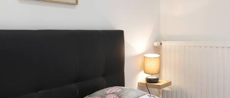 1 chambre, fer et planche Ă repasser, Wi-Fi gratuit, draps fournis
