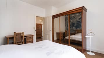 2 camere, ferro/asse da stiro, Wi-Fi gratuito, lenzuola