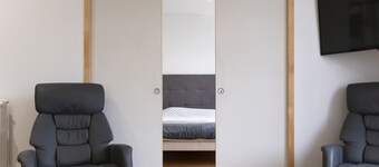 Manon : Charming 2 bedroom flat on the first floor of a fully renovated Residence (with Balcony)