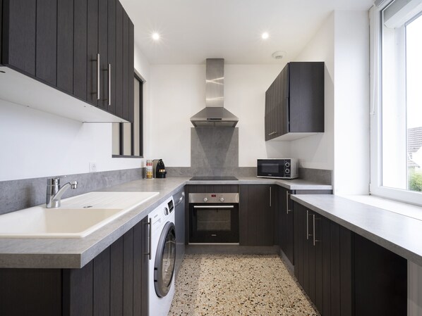 Fridge, microwave, oven, dishwasher