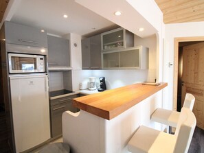 Fridge, microwave, dishwasher