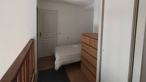 Luokittelematon kuva, 4 kautta 15, painike