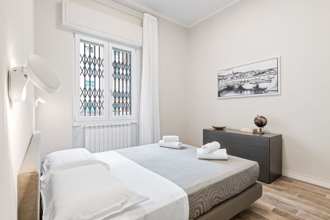 1 habitación, tabla de planchar con plancha y wifi 