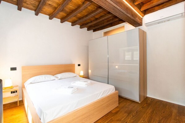2 chambres, fer et planche Ă repasser, Wi-Fi, draps fournis