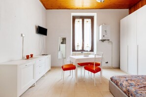 Dining - GuestHost - Studio apartment in Darsena Navigli - Porta Genova M2! (Milano)