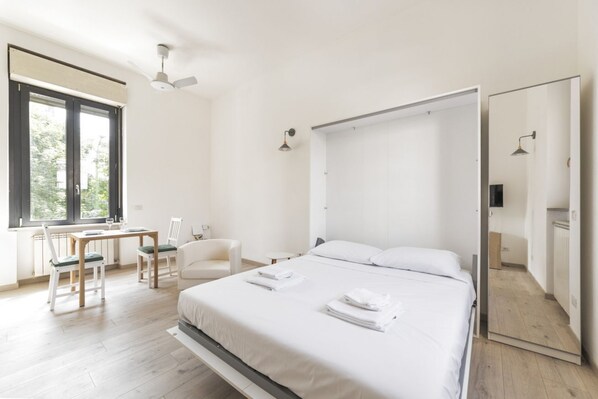 WiFi - Renovated studio apartment 350m from Maciachini M3! (Milano)