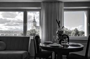 Dining - Family friendly, cozy and spacious 3 bedroom apartment in Joniškis, town centre. (Joniškis)