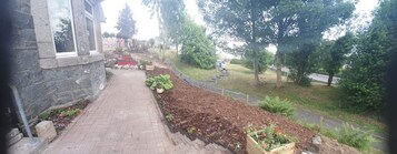 Cottage | Property grounds