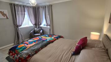Cottage | 2 bedrooms, iron/ironing board, free WiFi, bed sheets