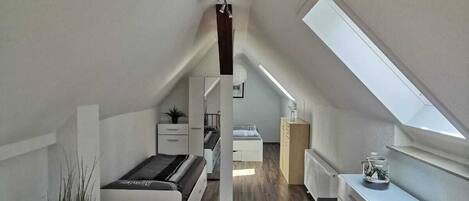 1 bedroom, WiFi, bed sheets