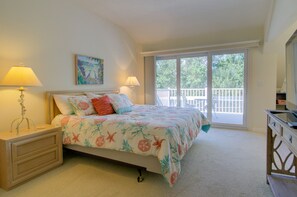 3 bedrooms, iron/ironing board, WiFi, bed sheets - Shimmering Shells: Island Oasis Nestled in Bayou! (Sanibel)