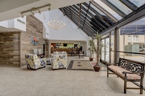 Interior - Top Floor 2 Bedroom Unit - Amazing views, beautiful interior updates (North Topsail Beach)