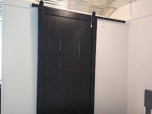 Interior - Pet friendly cabin on 6 acres, near lakes (Colmesneil)