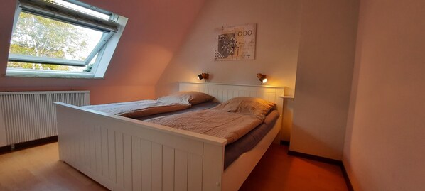 1 bedroom, travel cot, free WiFi, bed sheets - Cozy 2 room apartment (List)