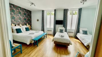 舒適四人房, 公園景 | 熨斗/熨衫板、免費 Wi-Fi