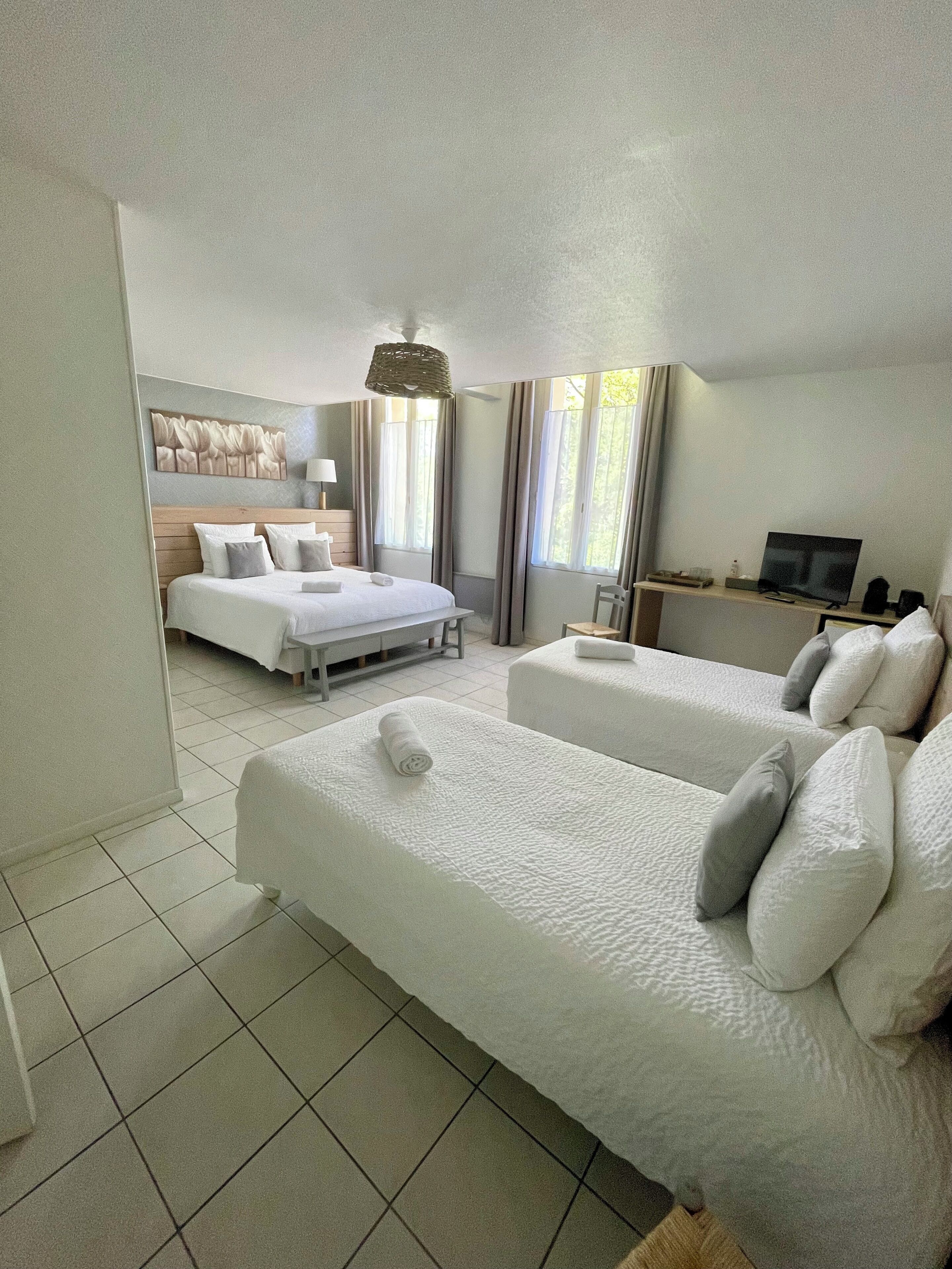 Ile de Re | Iron/ironing board, free WiFi