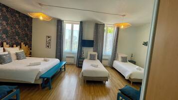 Comfort vierpersoonskamer | Een strijkplank/strijkijzer, gratis wifi