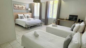 Ile de Re | Iron/ironing board, free WiFi
