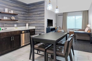 Wi-Fi de cortesia, roupa de cama