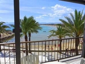 Property grounds - Fabulous front line apartment (Salou)