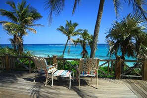 Property grounds - Bahamas Castaway - Great Oceanfront Family Vacation Home on Double Bay - Private (Governor's Harbour)