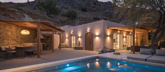 Isla Beach House, a Timeless Retreat