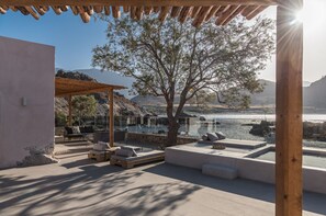 Terrace/patio - Isla Beach House, a Timeless Retreat (rethymno)