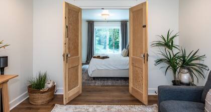 Bellbrook | Professionally Remodeled | 10 Acres in the Woods w/ Zipline!