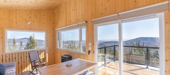 HELIOS - Micro-chalet at Maelström (CITQ#304336)