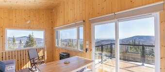 HELIOS - Micro-chalet at Maelström (CITQ#304336)