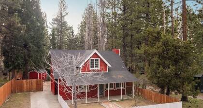 Chez Caboose • Spa • Fenced Yard • Near Summit