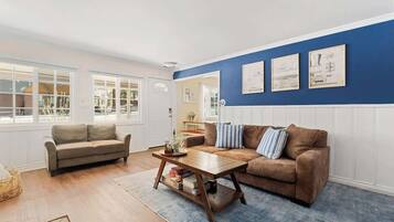 TV, fireplace, offices