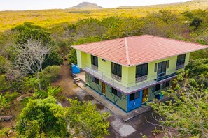 Aerial view - Cucuve Eco Hostal (Puerto Baquerizo Moreno)