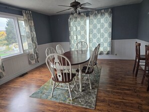 تناول الطعام